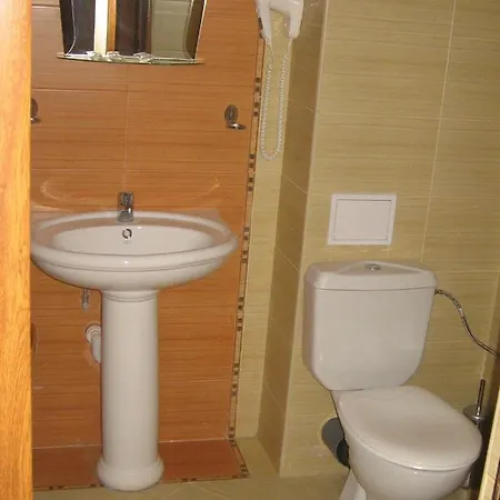 Sunny Paradise Family