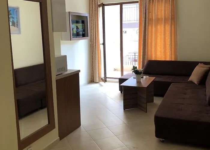 съни парадайс семеен 3*