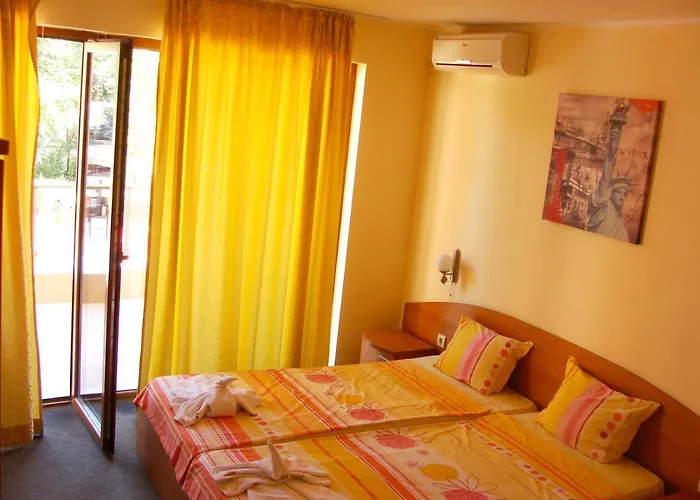 съни парадайс семеен 3*