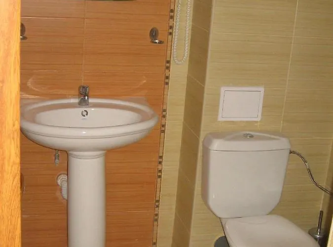 съни парадайс семеен