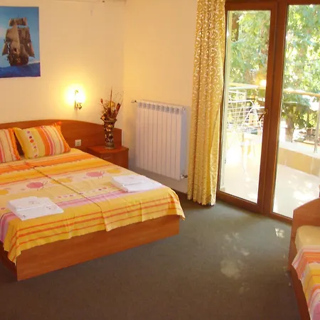 Sunny Paradise Family 3*